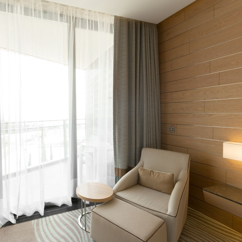 Tenda soggiorno, la scelta perfetta per un tocco di classe