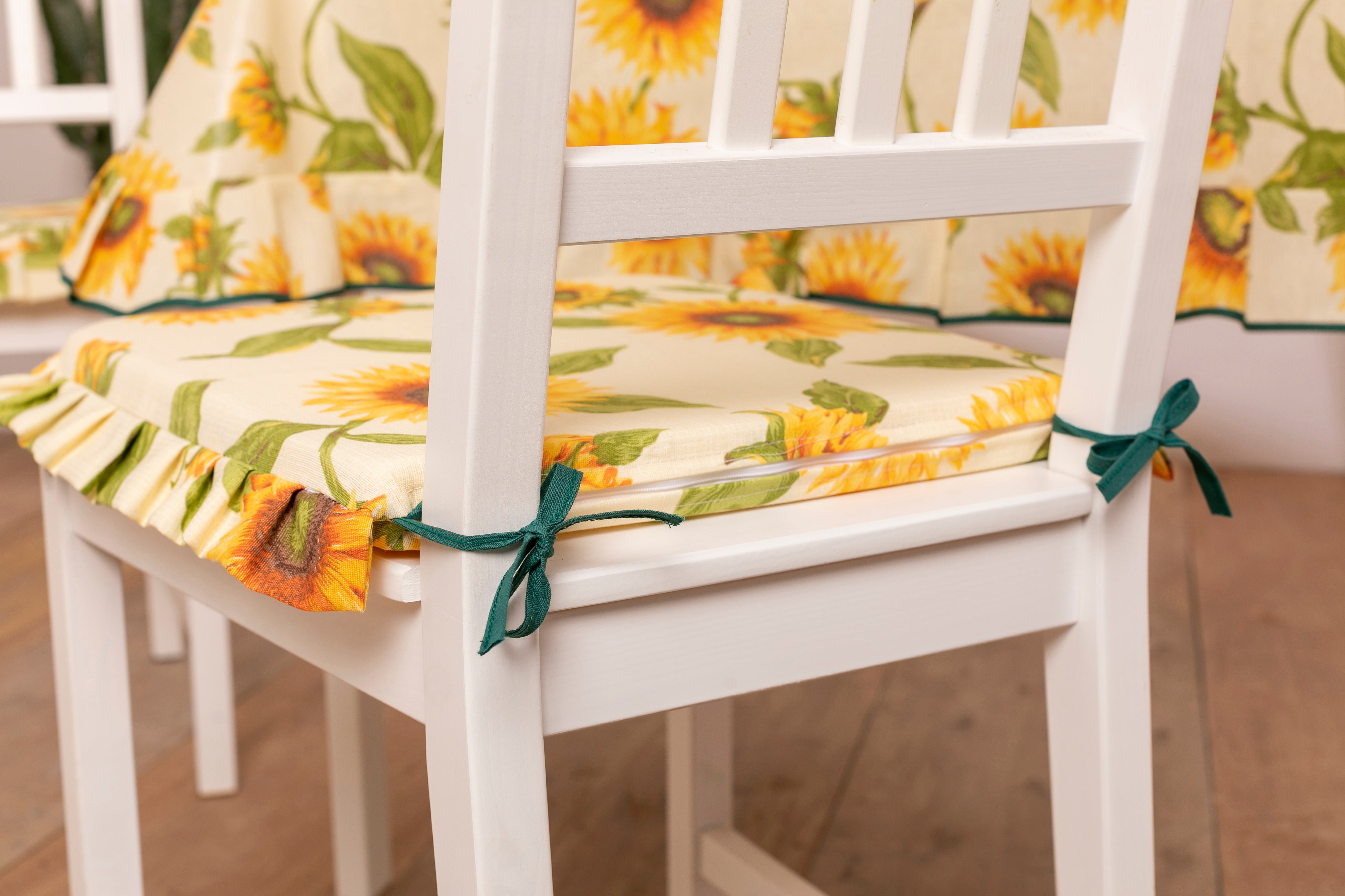 Cuscini Coprisedia Shabby Chic Country Girosole Volant ai Bordi Imbottito con Laccetti Sfoderabile 40x40 cm Set da 6 pezzi Vari Colori