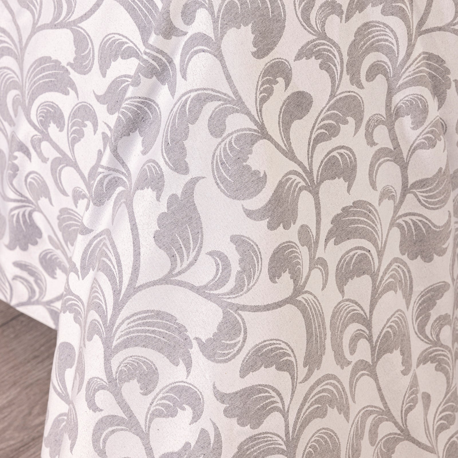 Copriletto leggero Matrimoniale 270x270 di raso Jacquard Alina