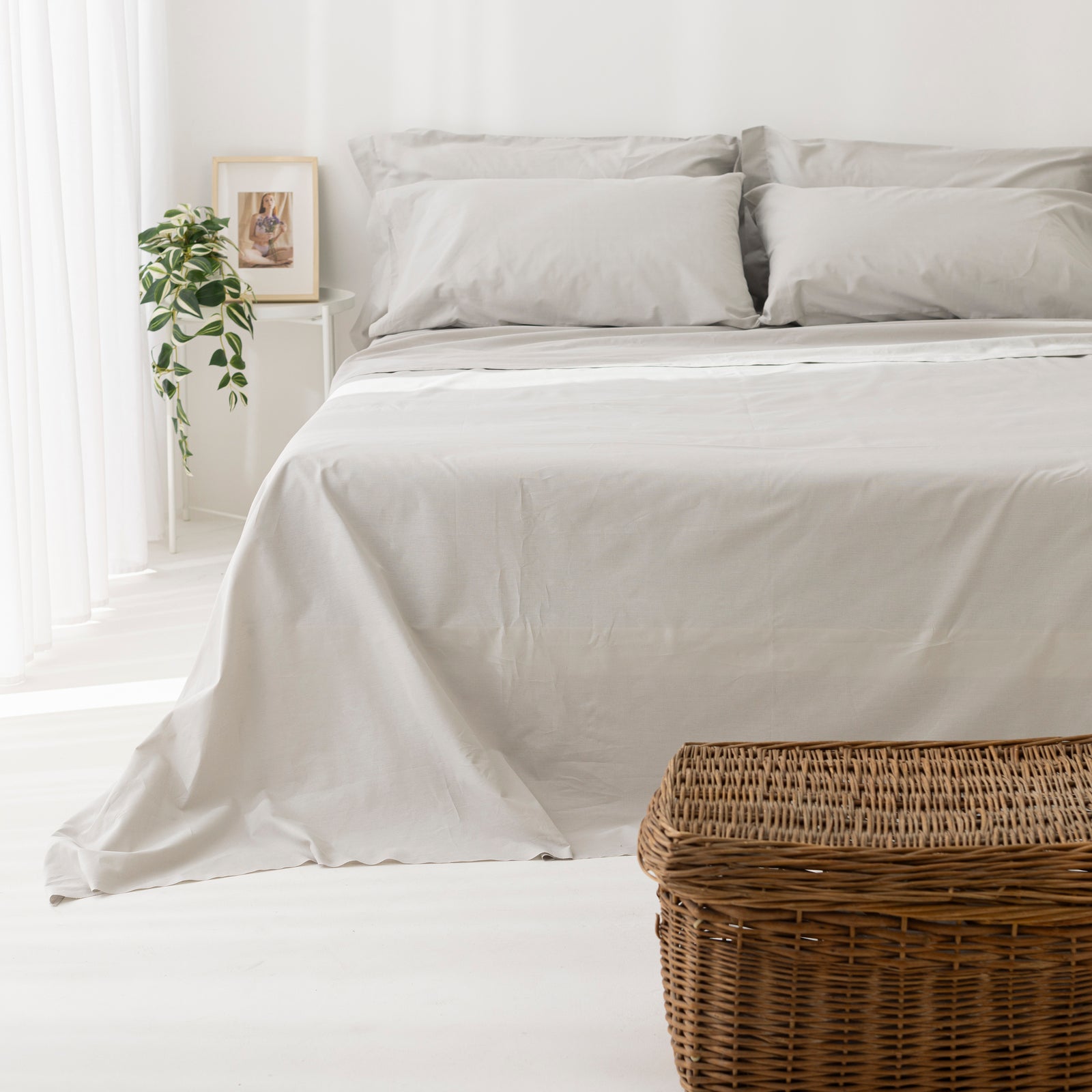 Coppia Federe in Puro Cotone per Guanciale con Tre Volani – Set 2 Pezzi, Colore Cromo, Disponibili in Vari Colori