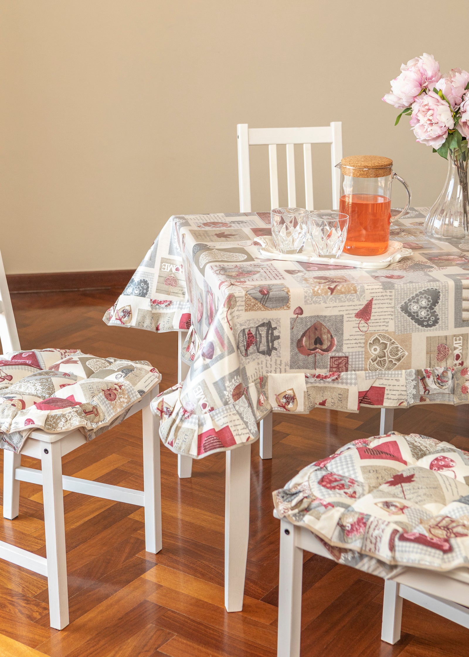 Tovaglia quadrata 150x150 4 posti Plastificata antimacchia in pvc linea Shabby Chic fantasia Chiave