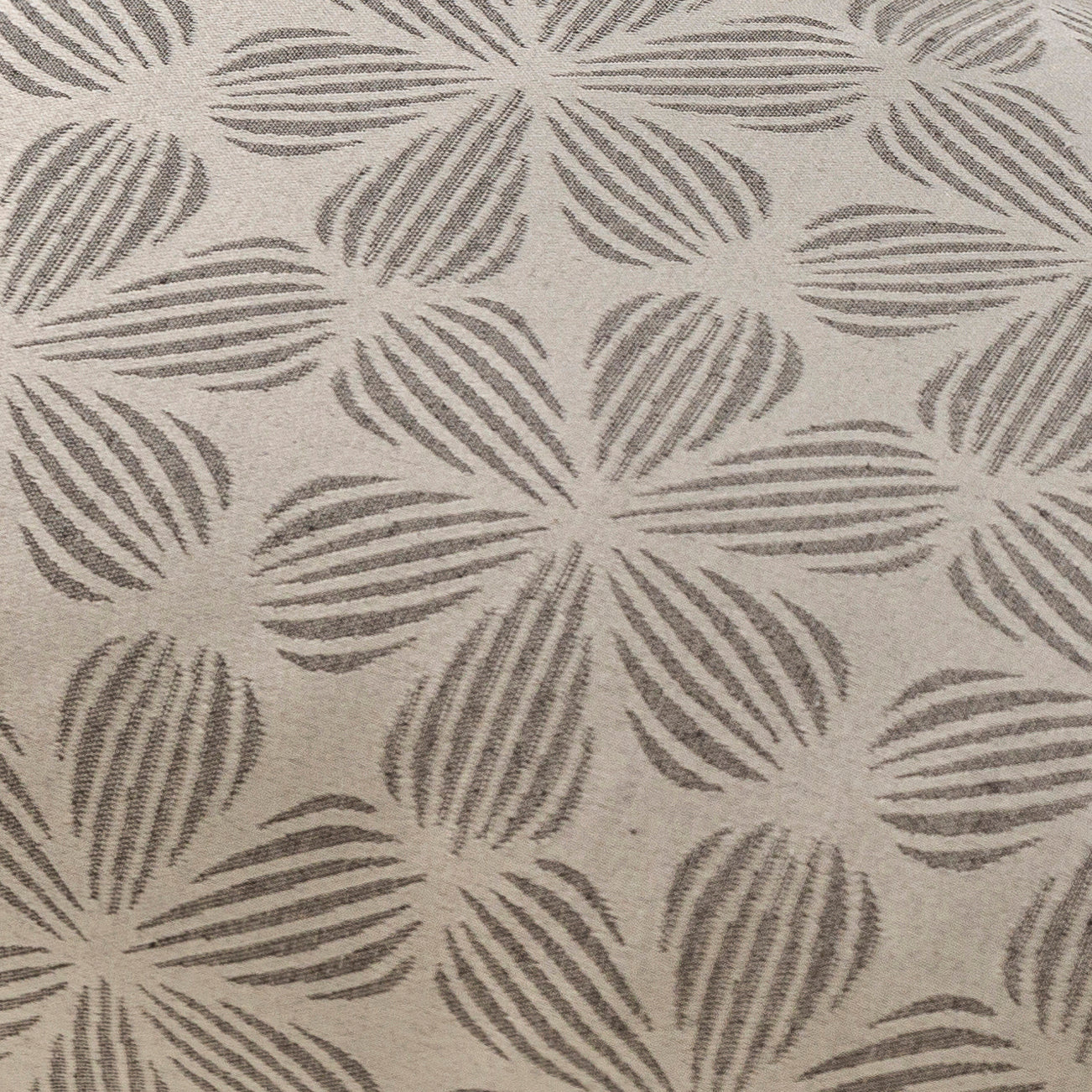 Trapunta Invernale Matrimoniale in Raso 270x270 cm Artigianale Anallergica 350 g/m² Disegno Piazzato Gioia